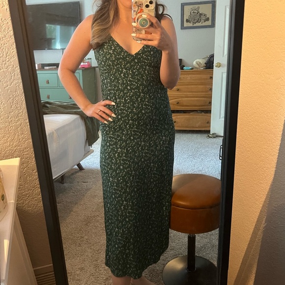 Reformation Green Floral Midi Dress - Picture 3 of 6
